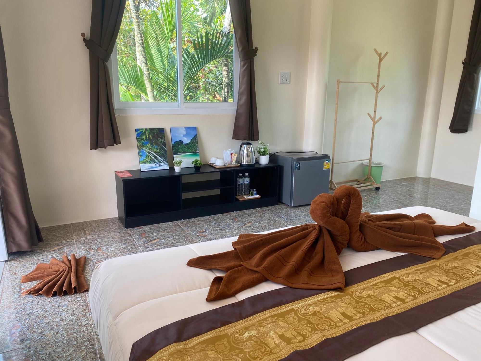 Arya Bungalow Koh Lanta Bagian luar foto